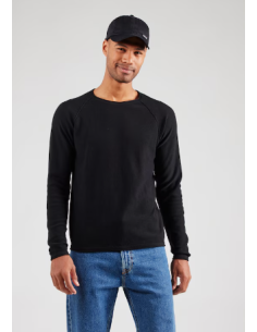 Black Fine Knitted Pullover